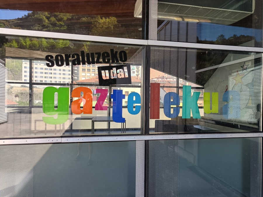 El Gazteleku Municipal de Soraluze inició el curso el pasado fin de semana con un sistema de turnos consensuado en asamblea